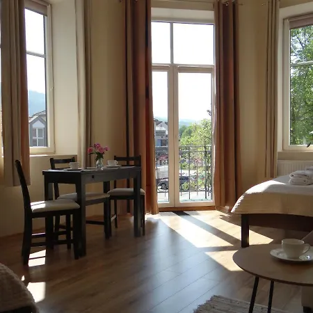 The Lion -apartamenty Z Aneksami Kuchennymi *
