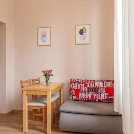 The Lion -apartamenty Z Aneksami Kuchennymi Apartment