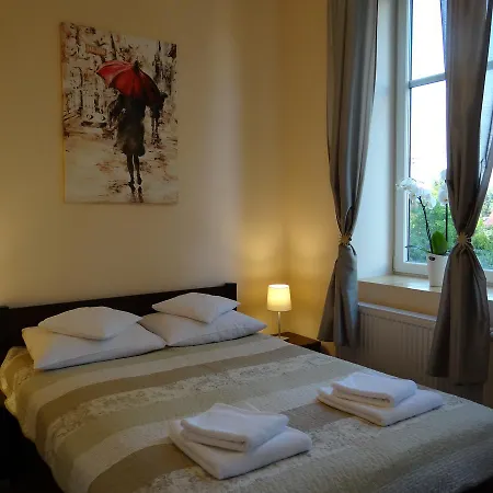 The Lion -apartamenty Z Aneksami Kuchennymi